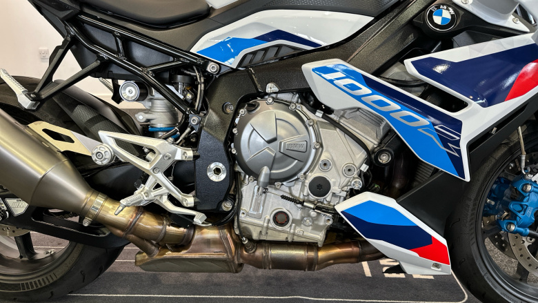 (23MY) BMW M1000 R